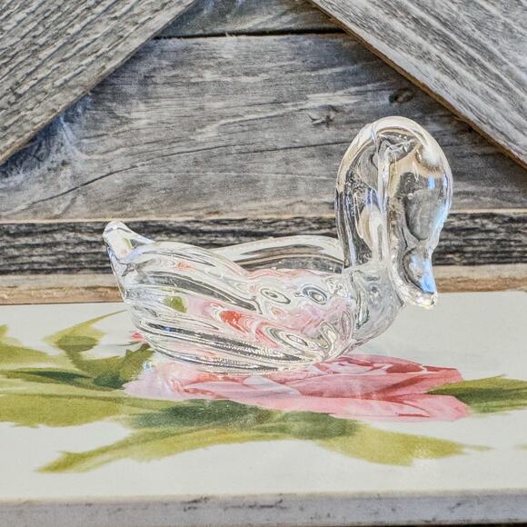 Vintage Glass Heart Shaped Swan, Salt Cellar Open Salt Dish, Trinket Dish - Picture 5 of 7